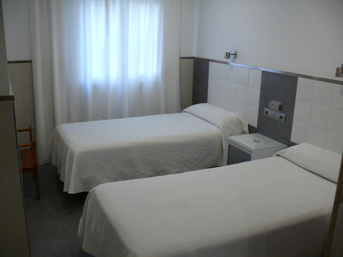 Hostal La Hispanidad Málaga Exterior foto